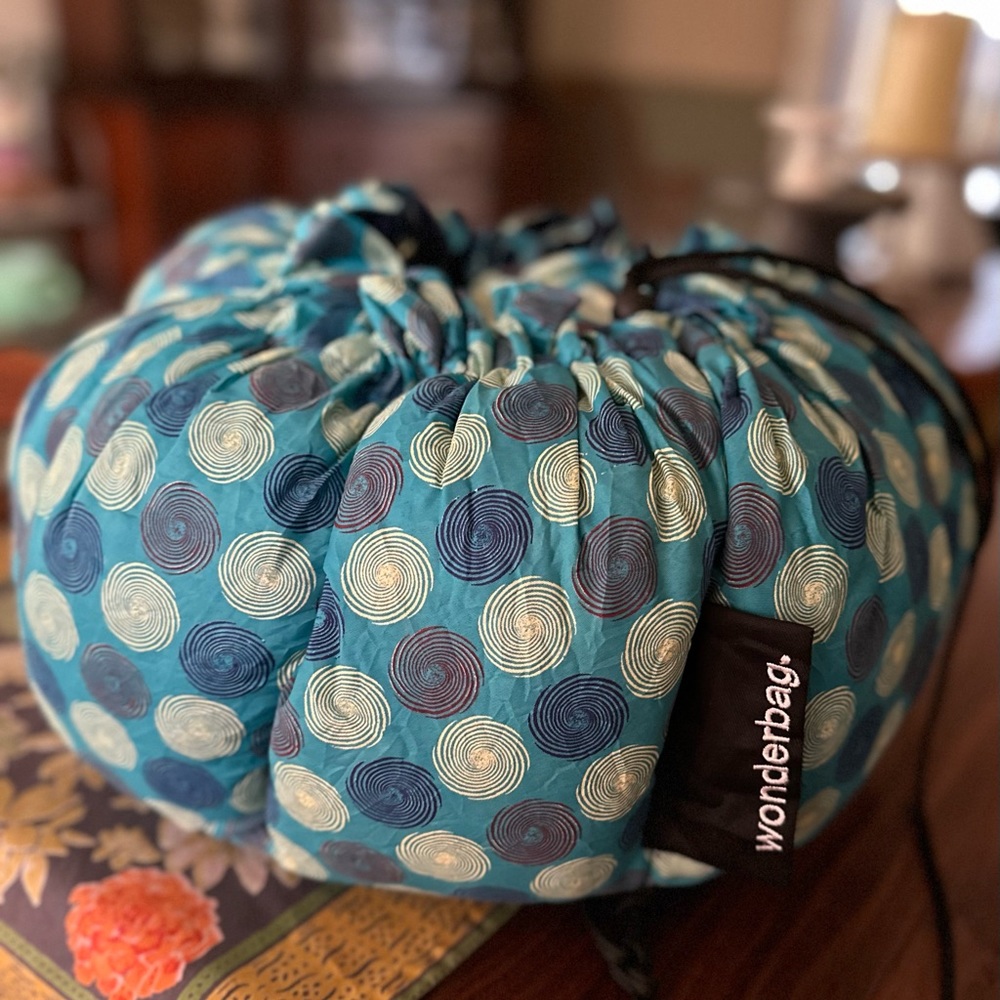 Wonderbag Insulated Non Electric Slow Cooker, Like New